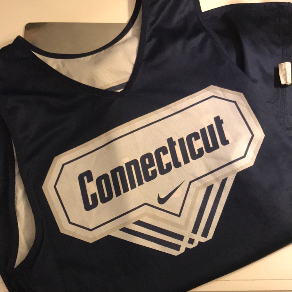 UCONN basketball jersey